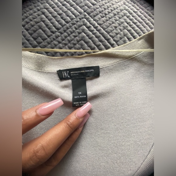 Gorgeous Sequined Cardigan Top - INC - Shortsleeve - Picture 7 of 7